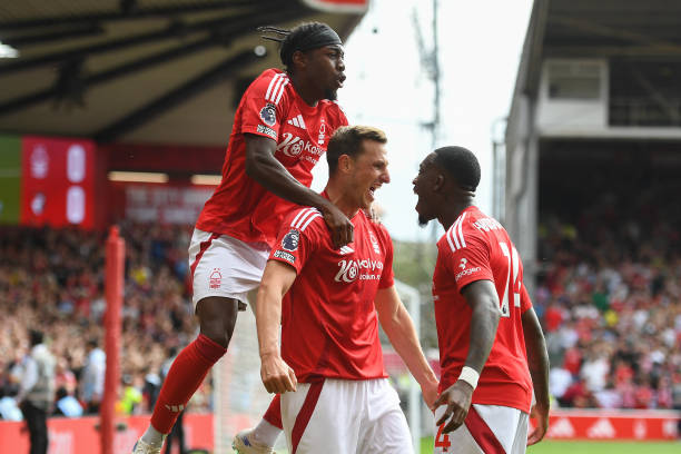 杭州高尔夫球公开赛落幕 小将周彦含获颁最佳中国球员奖.