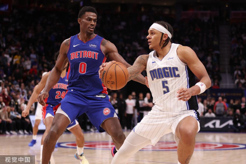 智能健康监 智能健康监