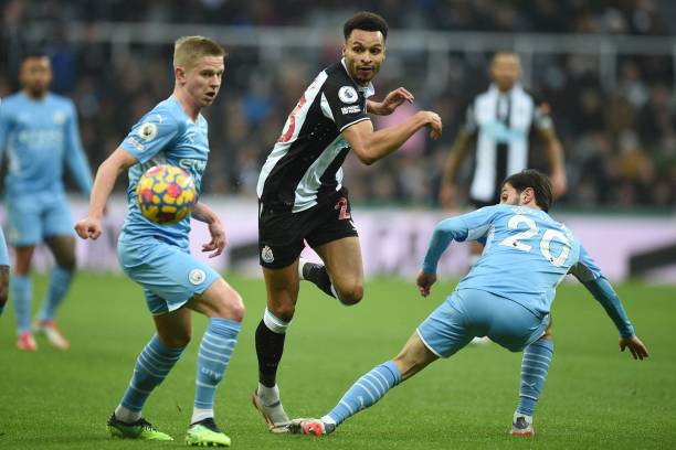 火上浇油！白宫新闻秘书：期待击败即将成为第51个州的加拿大.