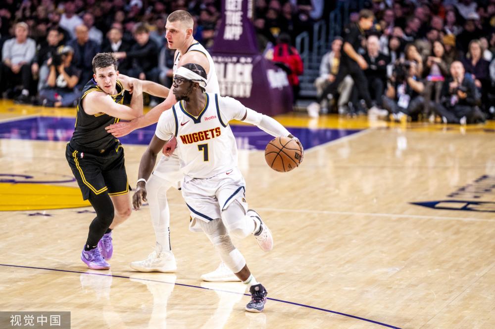 季却在场均 季却在场均